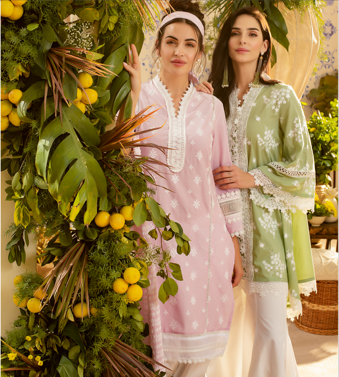 Mulmul Cotton Livia Kurta With Hibiscus Pyajama