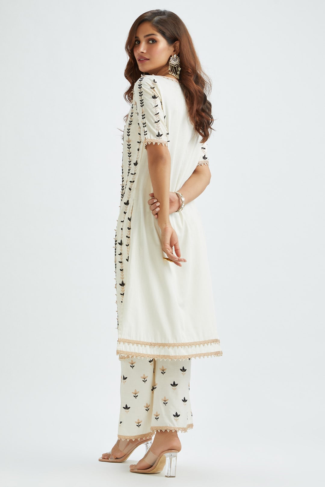 Lynn Off White Kurta