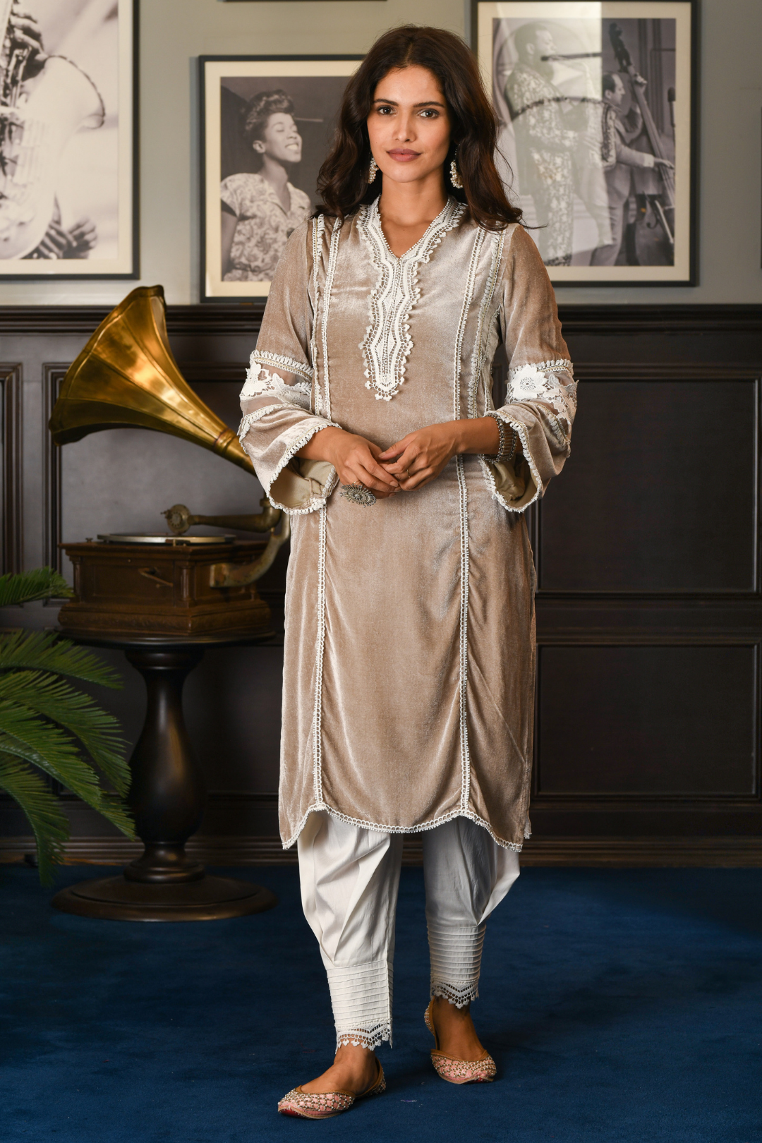 Makhmal Areca Kurta