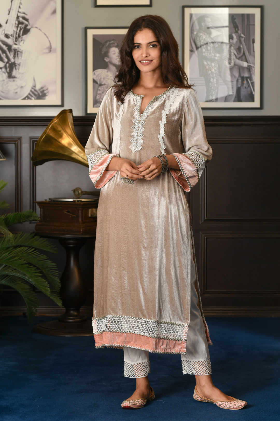 Makhmal Birch Kurta GREY With Fern Pyajama