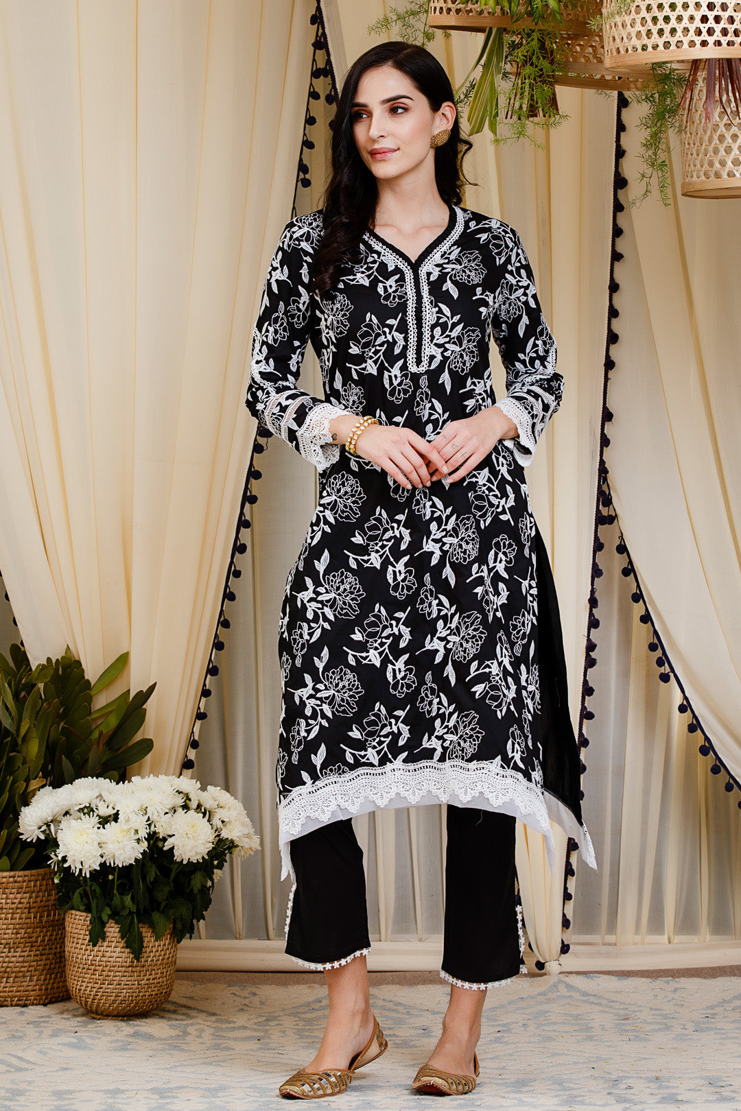 Mulmul Cotton Bianca Kurta  With Slit Pyajama