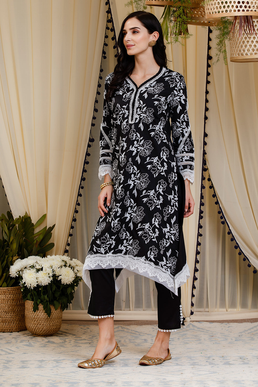 Mulmul Cotton Bianca Kurta  With Slit Pyajama