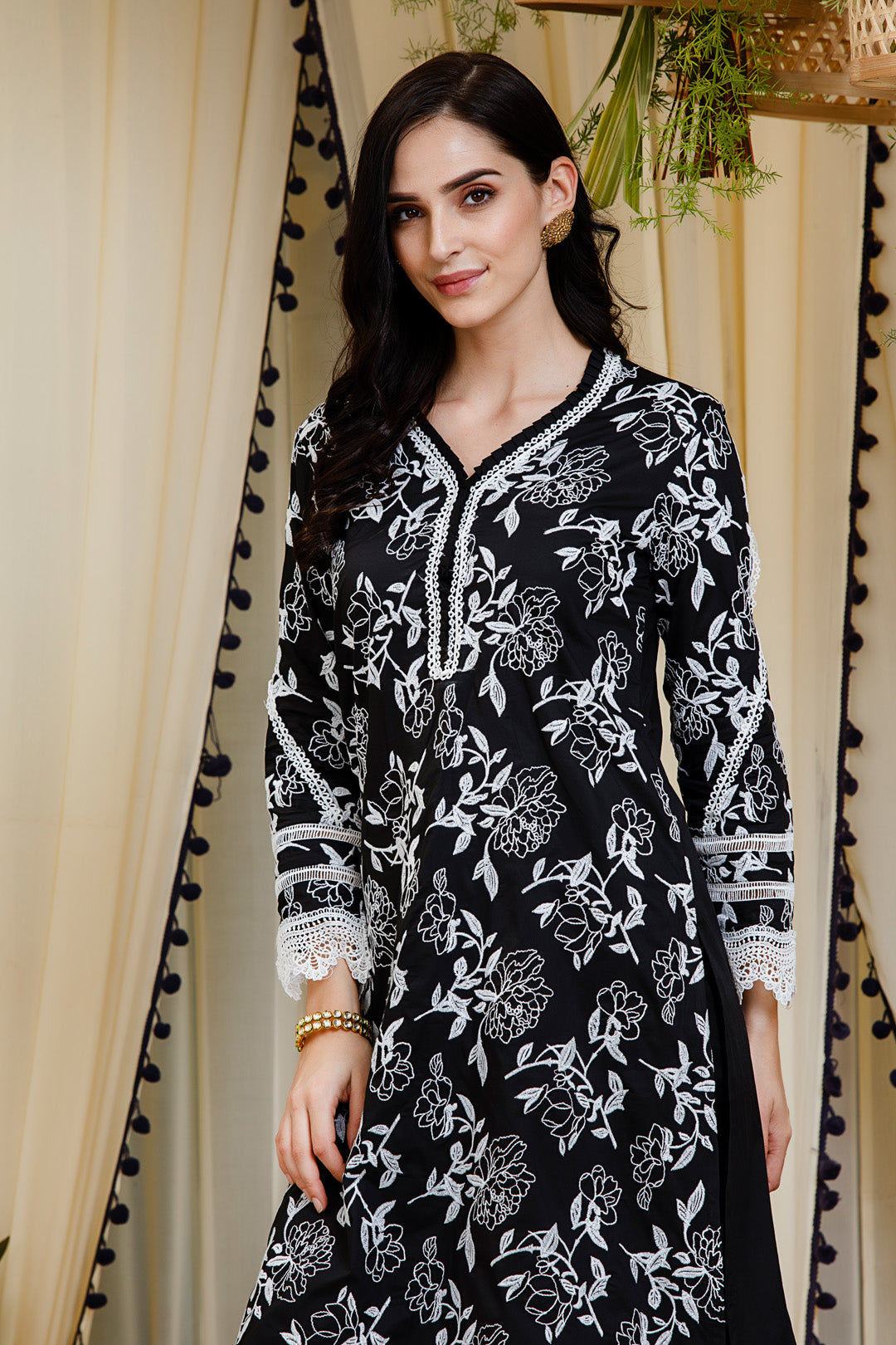 Mulmul Cotton Bianca Kurta  With Slit Pyajama