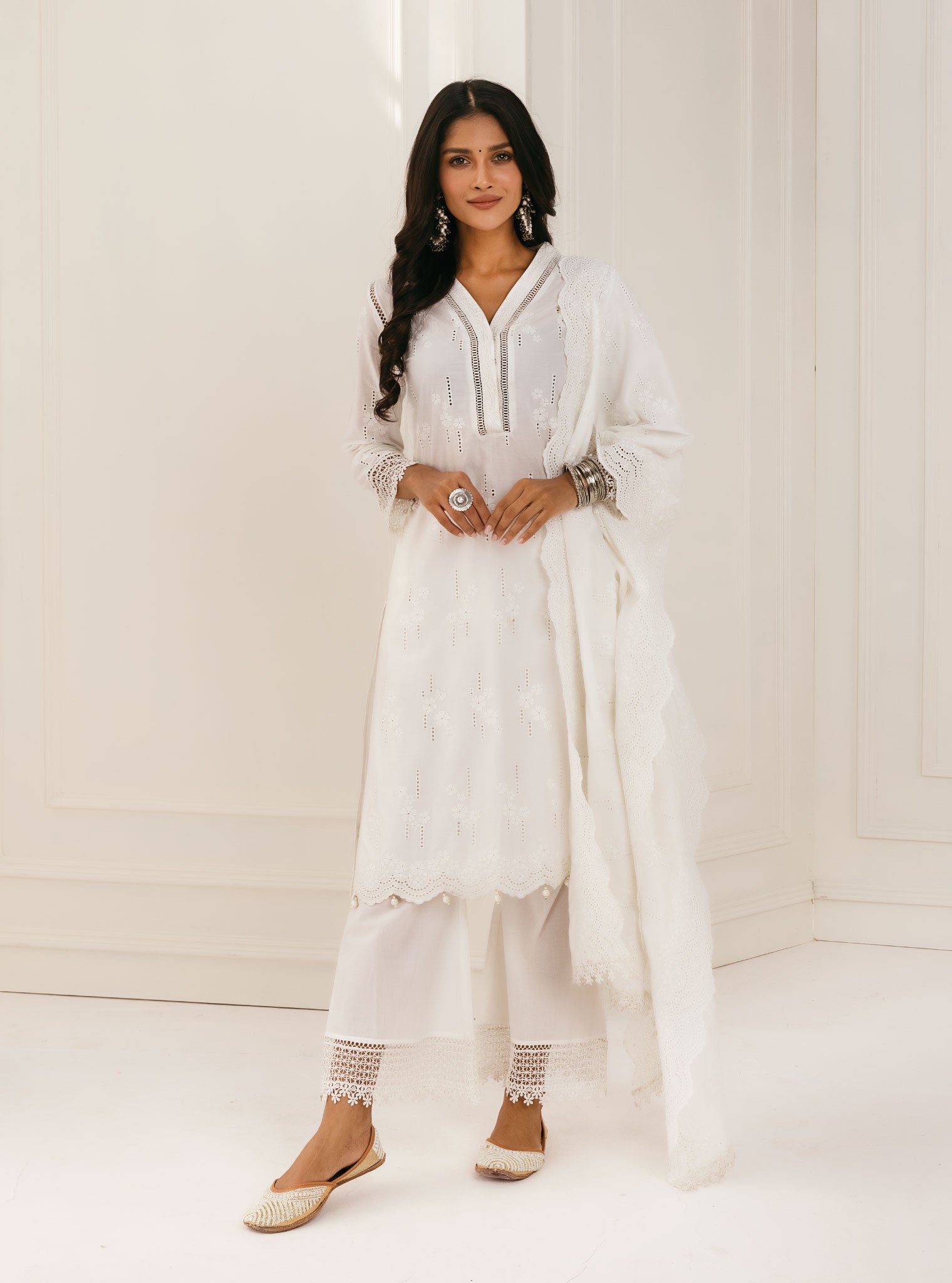 Mulmul Cotton Riwa White Kurta With Riwa White Palazzo