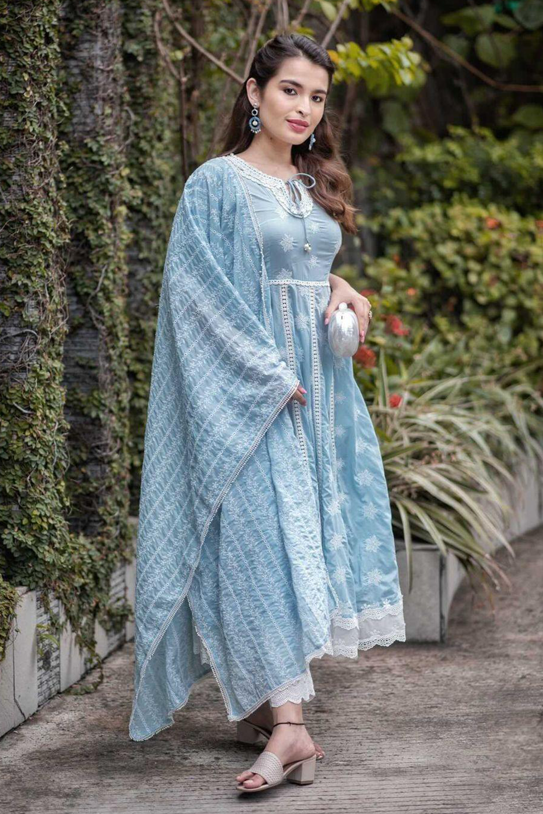 Mulmul Cotton Star Gaze Light Blue Kurta With Floral Organza White Pyajama