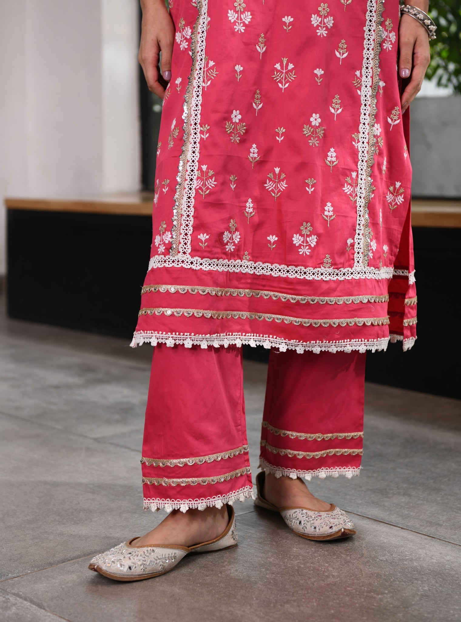 Mulmul Pima Sorrel Fuchsia Kurta With Sorrel Fuchsia Pant