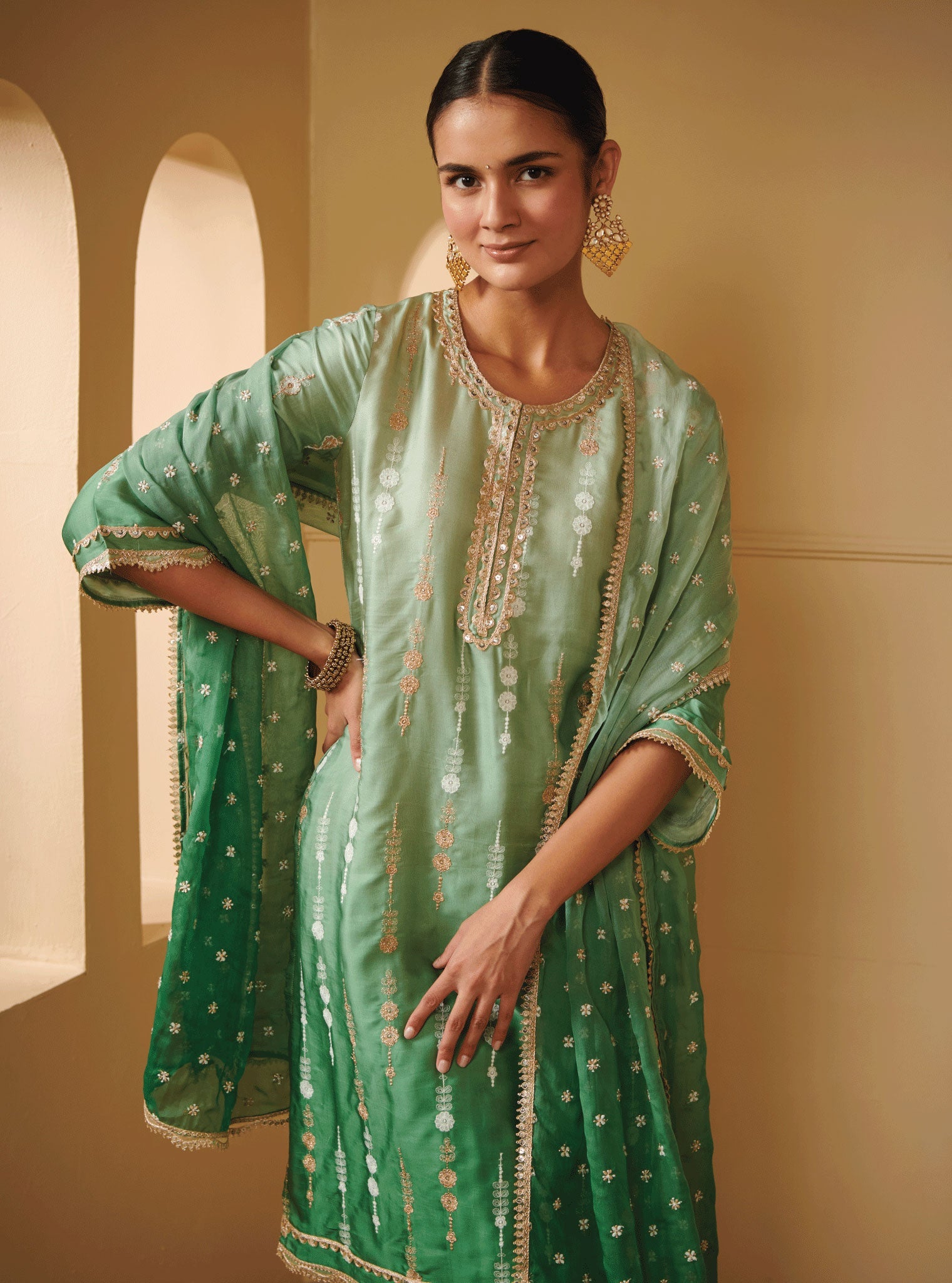 Mulmul Cupro Silk Tiya Green Kurta With Tiya Green Pant