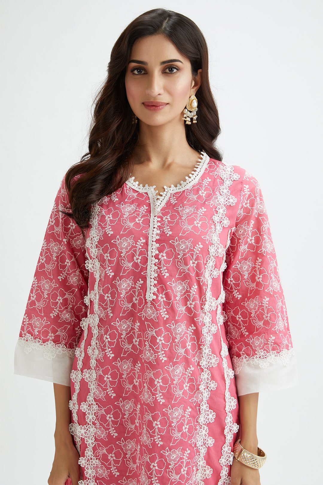 Mulmul Cotton Vireo Pink Kurta With Broad Lace Insert White Pyajama