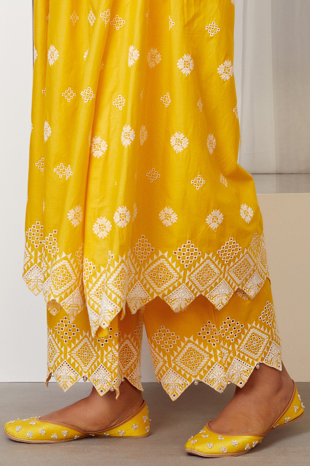 Mulmul Cotton Warm Glow Mango Kurta With Warm Glow Mango Palazzo