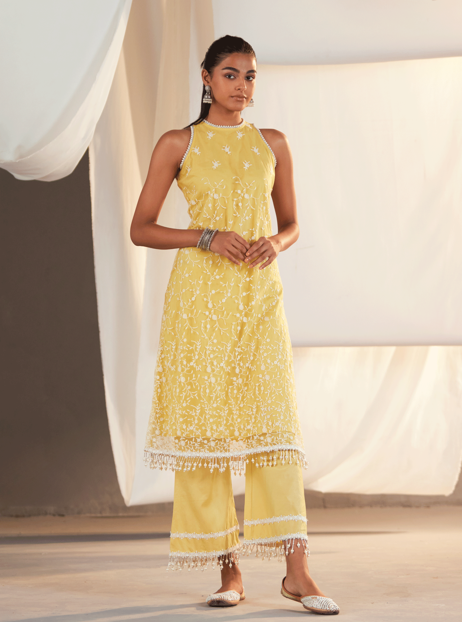 Mulmul Net Dakota Yellow Kurta With Mulmul Cotton Dakota Yellow Pant