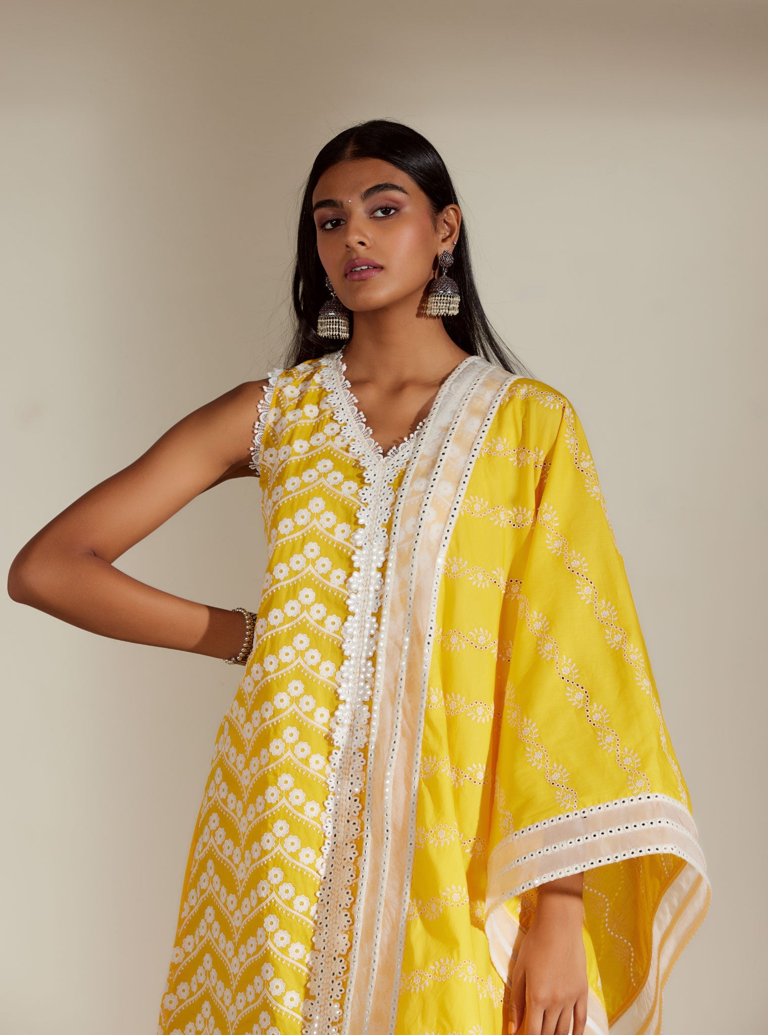 Mulmul Cotton Gabriella Mango Kurta With Gabriella Mango Garara