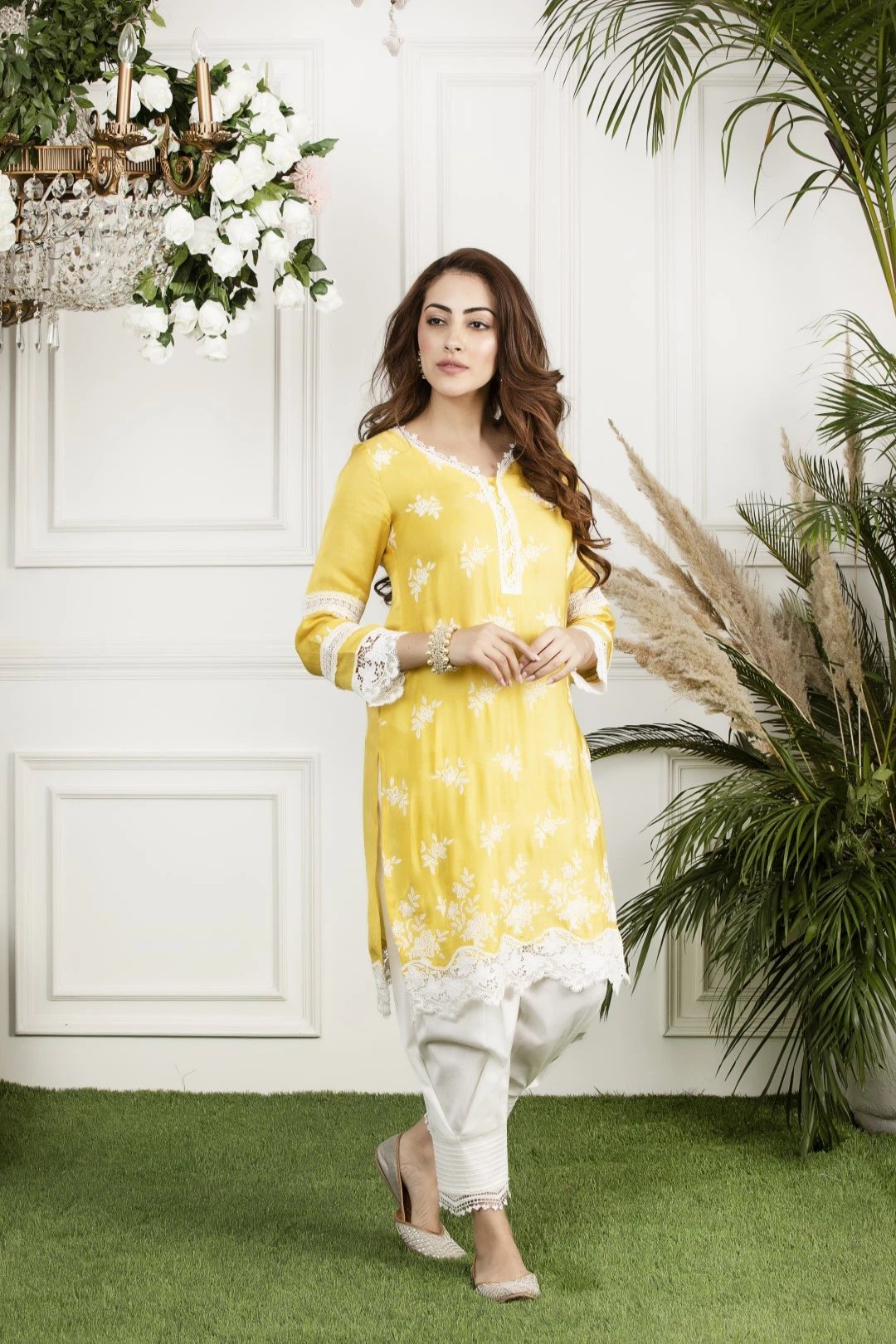 Mulmul Honey Cup Kurta With Front Pleated Pyjamas