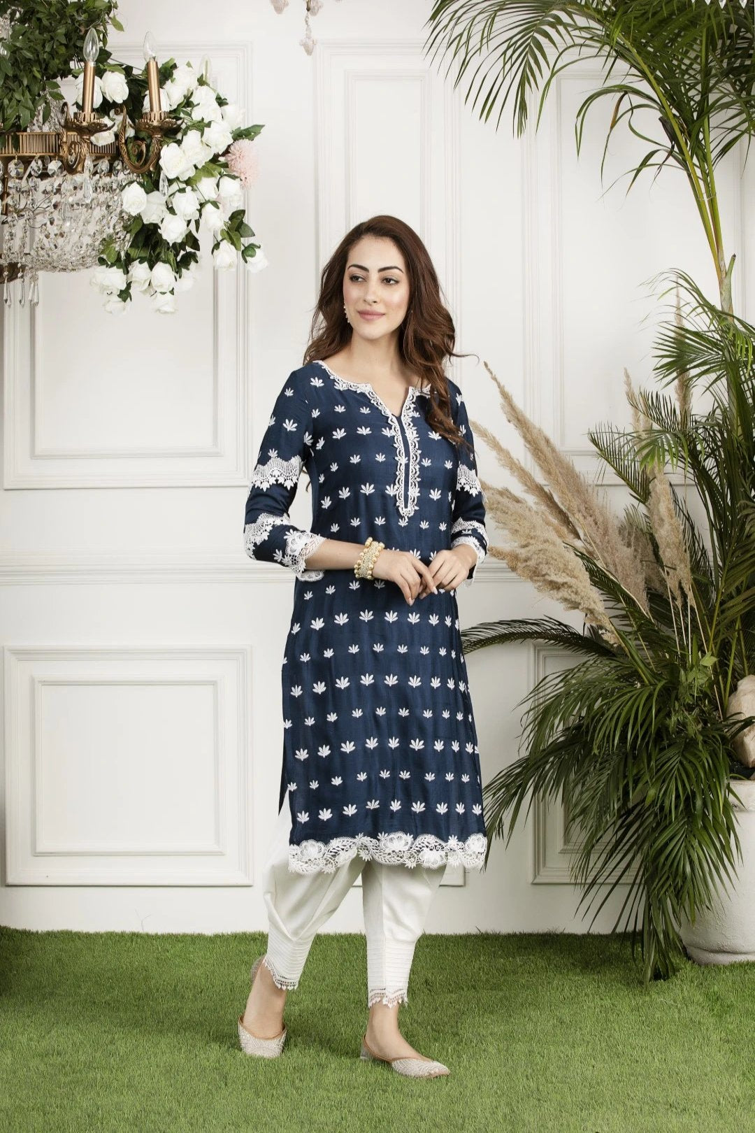 Mulmul Water Lilly Kurta With Front Pleated Pyjamas