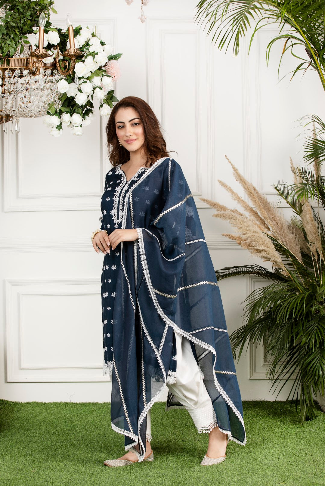 Mulmul Water Lilly Kurta With Front Pleated Pyjamas