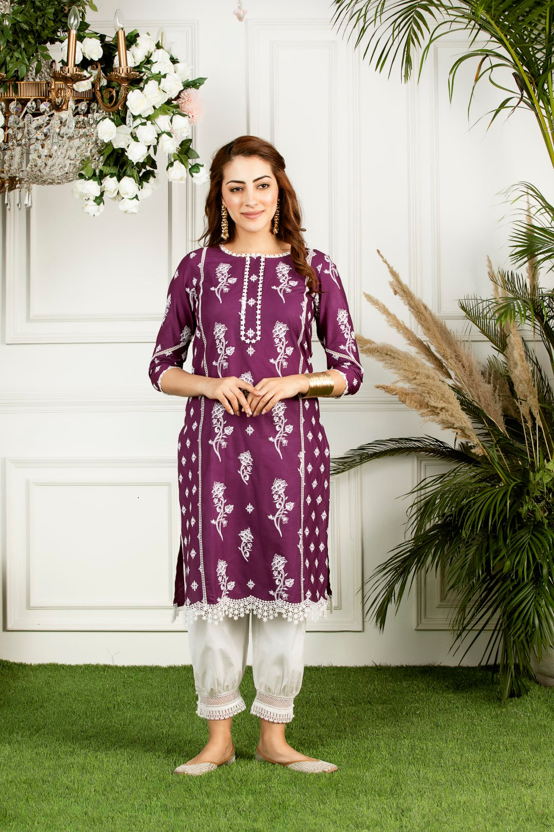 https://cdn.shopify.com/s/files/1/0088/4031/4931/files/Rue_Kurta-_Purple.mov?2840