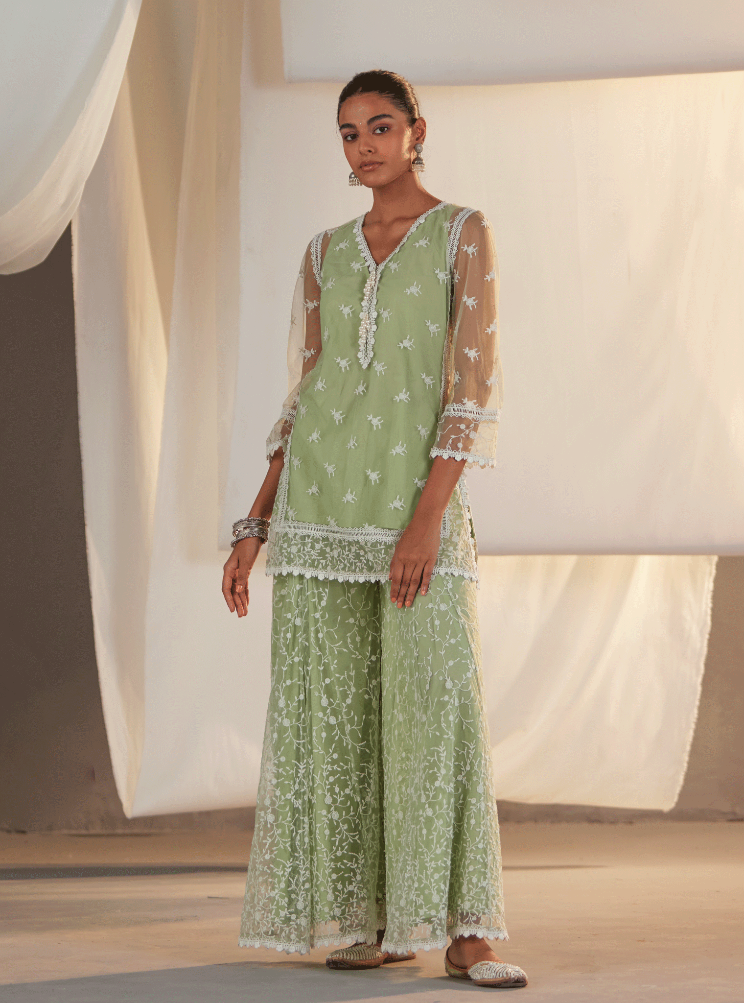 Mulmul Net Odyssey Green Kurta With Odyssey Green Sharara