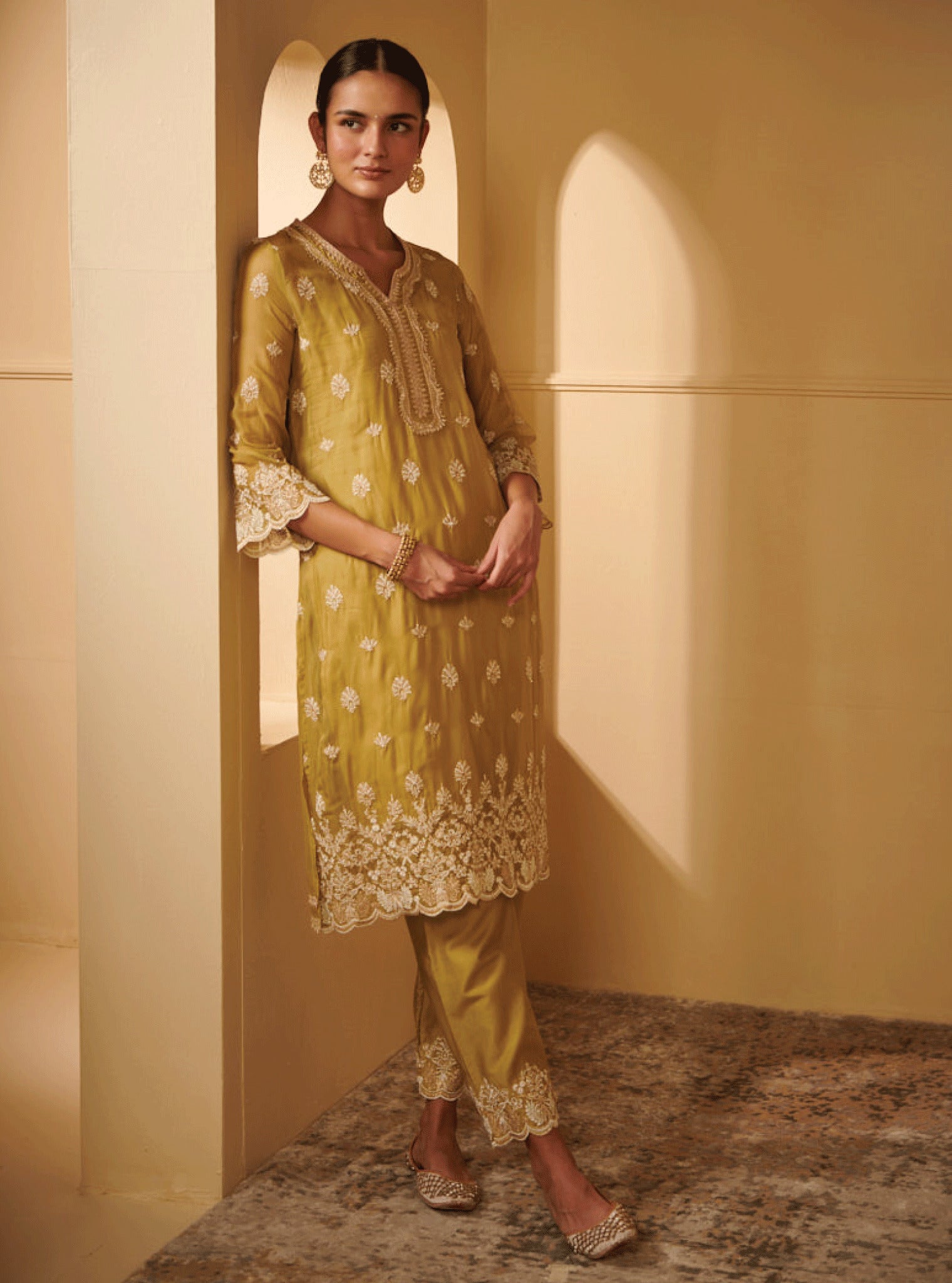 Mulmul Organza Surana Green Kurta With Mulmul Pima Satin Surana Green Pant