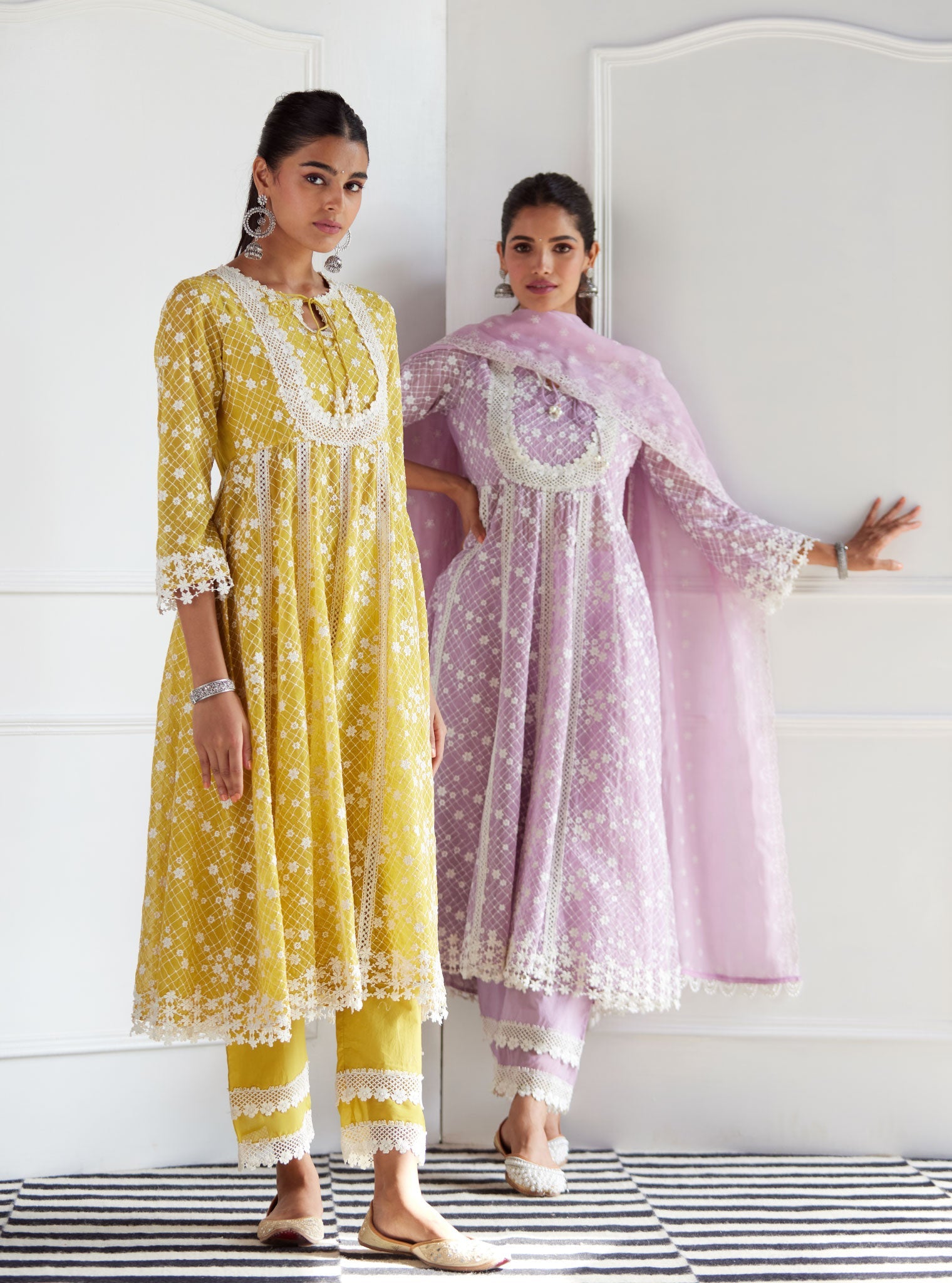 Mulmul Organza Zola Lilac Anarkali Kurta With Mulmul Cotton Zola Lilac Pant